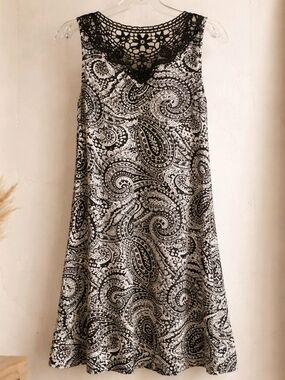 Studio Works Black & White Paisley Crochet Neck Sleeveless Dress - Size M